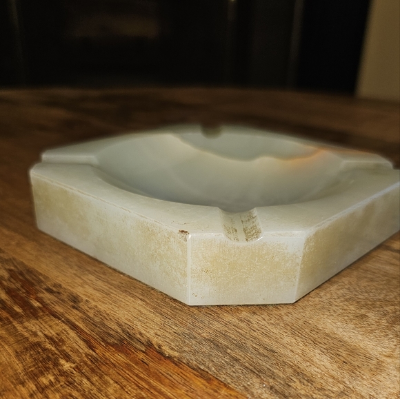 Green Onyx Heavy Stone Marble Ashtray - Picture 2 of 5